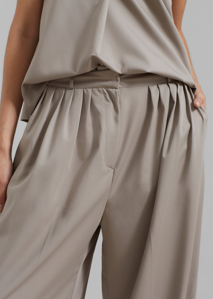 Catalina Pleated Trousers - Grey