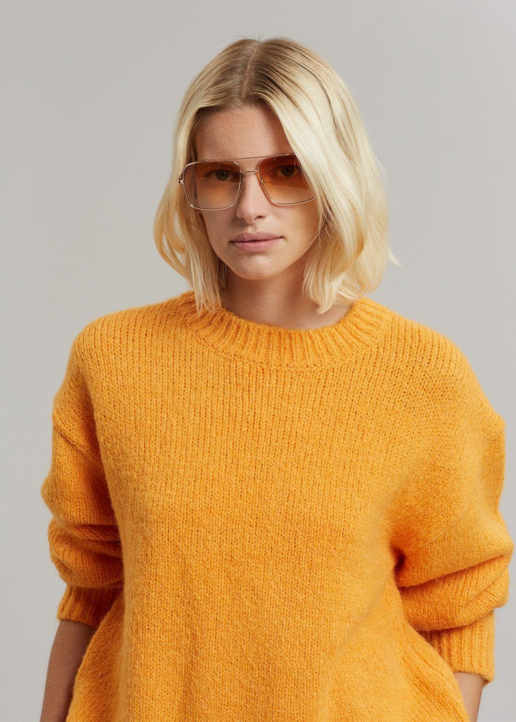 Talvi Sweater - Tangerine Sweater Love Moment