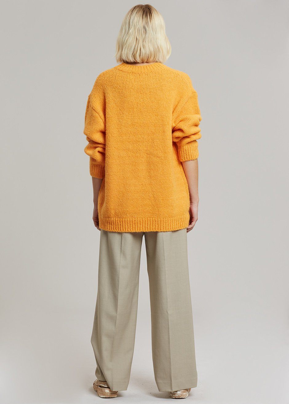 Talvi Sweater - Tangerine Sweater Love Moment